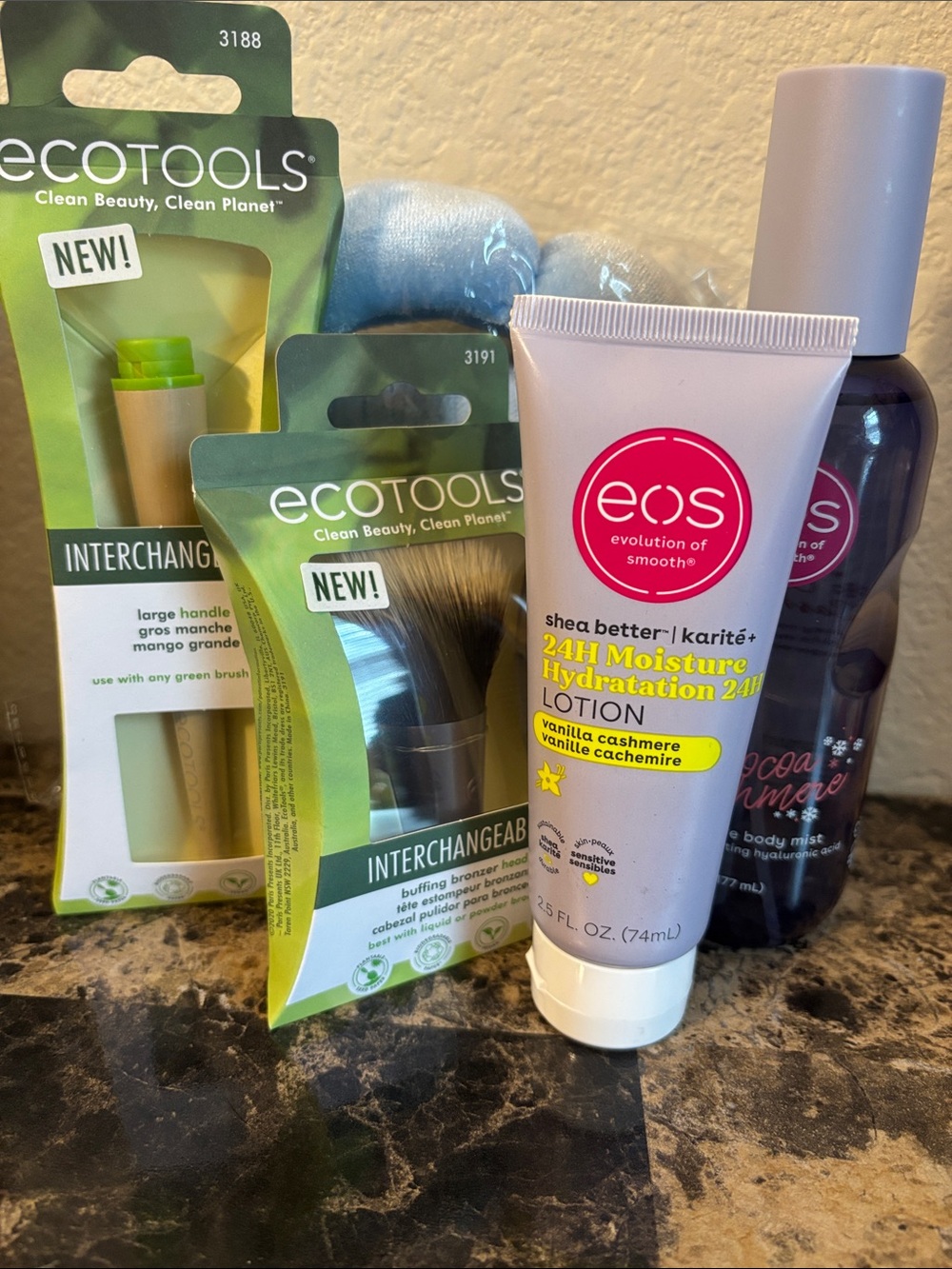 eos 24H Moisture Lotion- Vanilla Cashmere bundle
